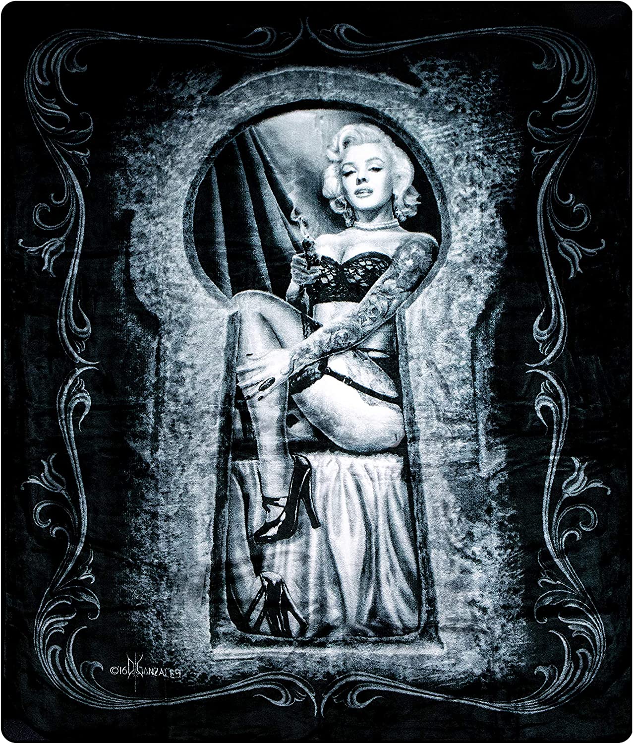 JPI Marilyn Monroe - INFAMOUS - Queen Blanket