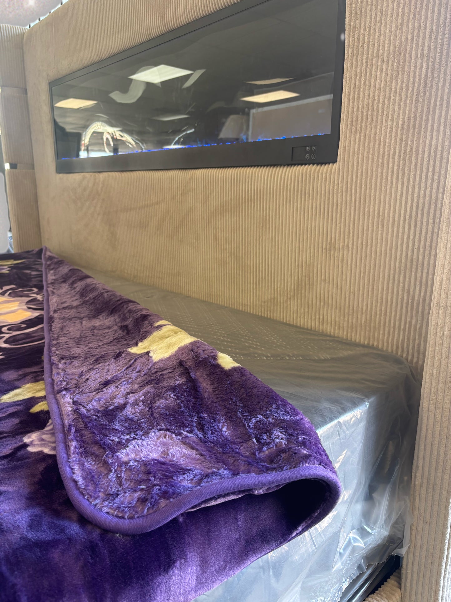 BM106 Solaron Blanket Korean Mink - Three Roses Purple