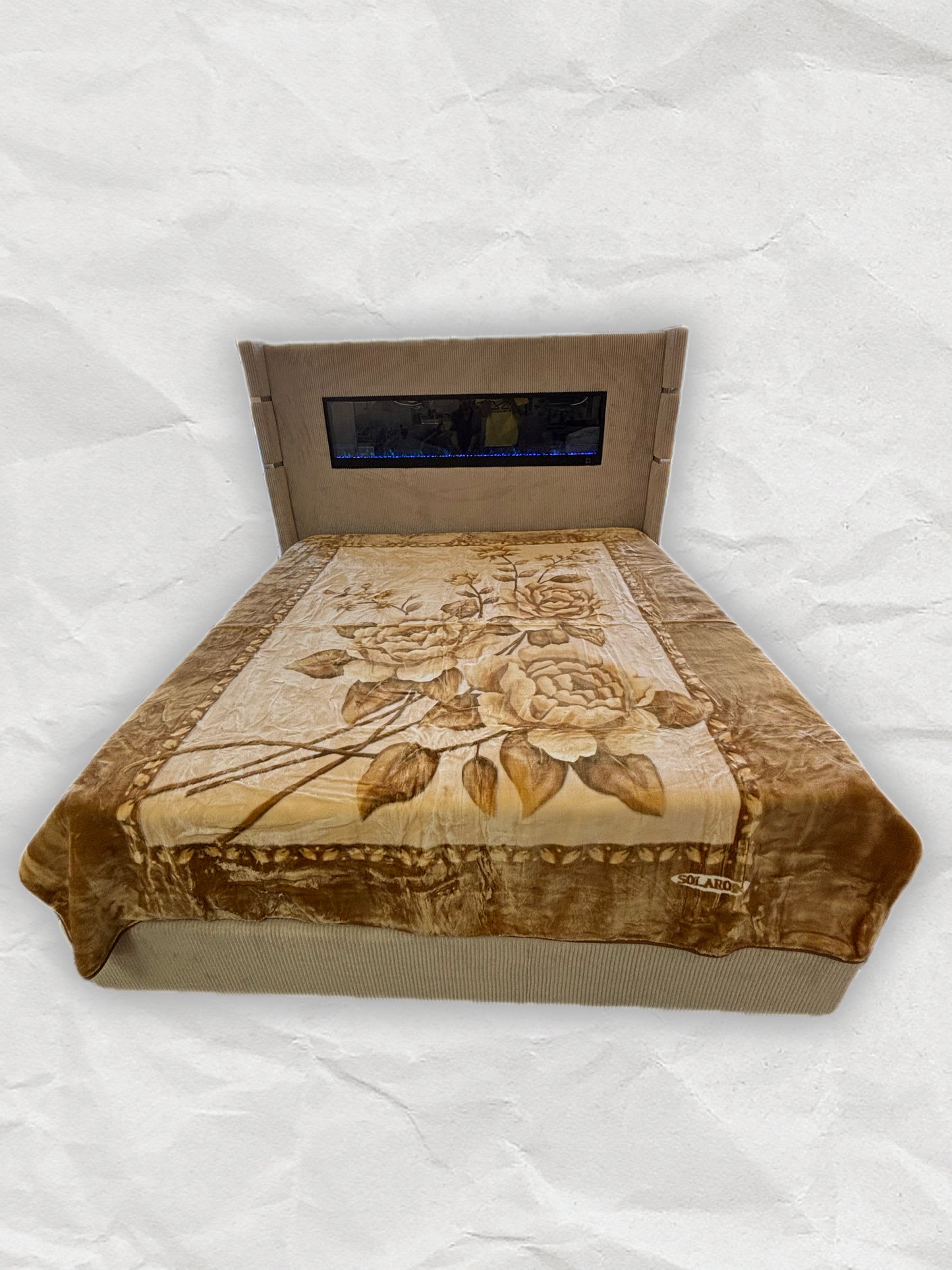 BM107 Solaron Blanket Korean Mink - Roses on a Vine Brown