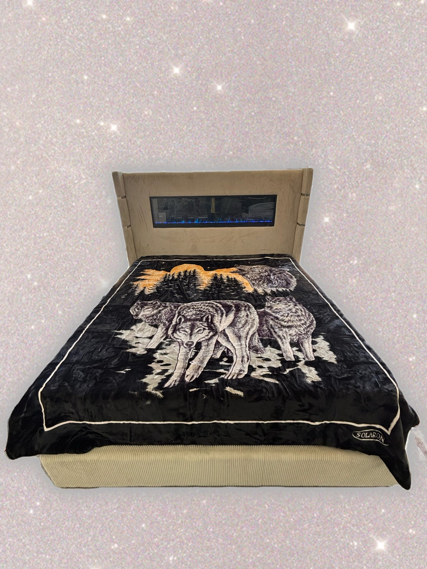 BM119 Solaron Blanket Korean Mink - Wolf Pack Black