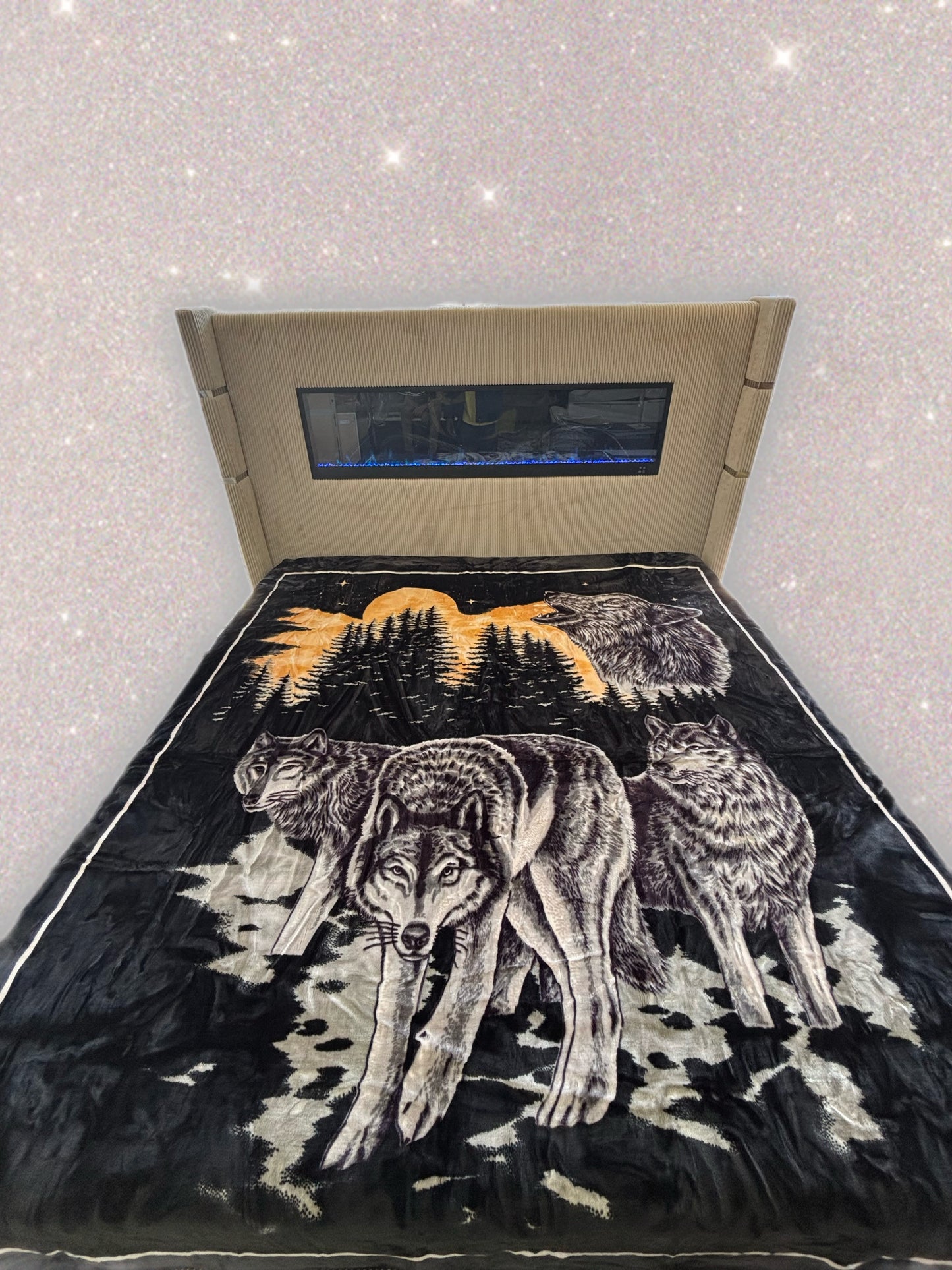 BM119 Solaron Blanket Korean Mink - Wolf Pack Black