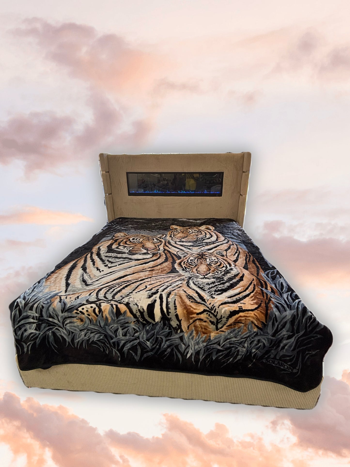 BM253 Solaron Blanket Korean Mink - Tiger Family Blue