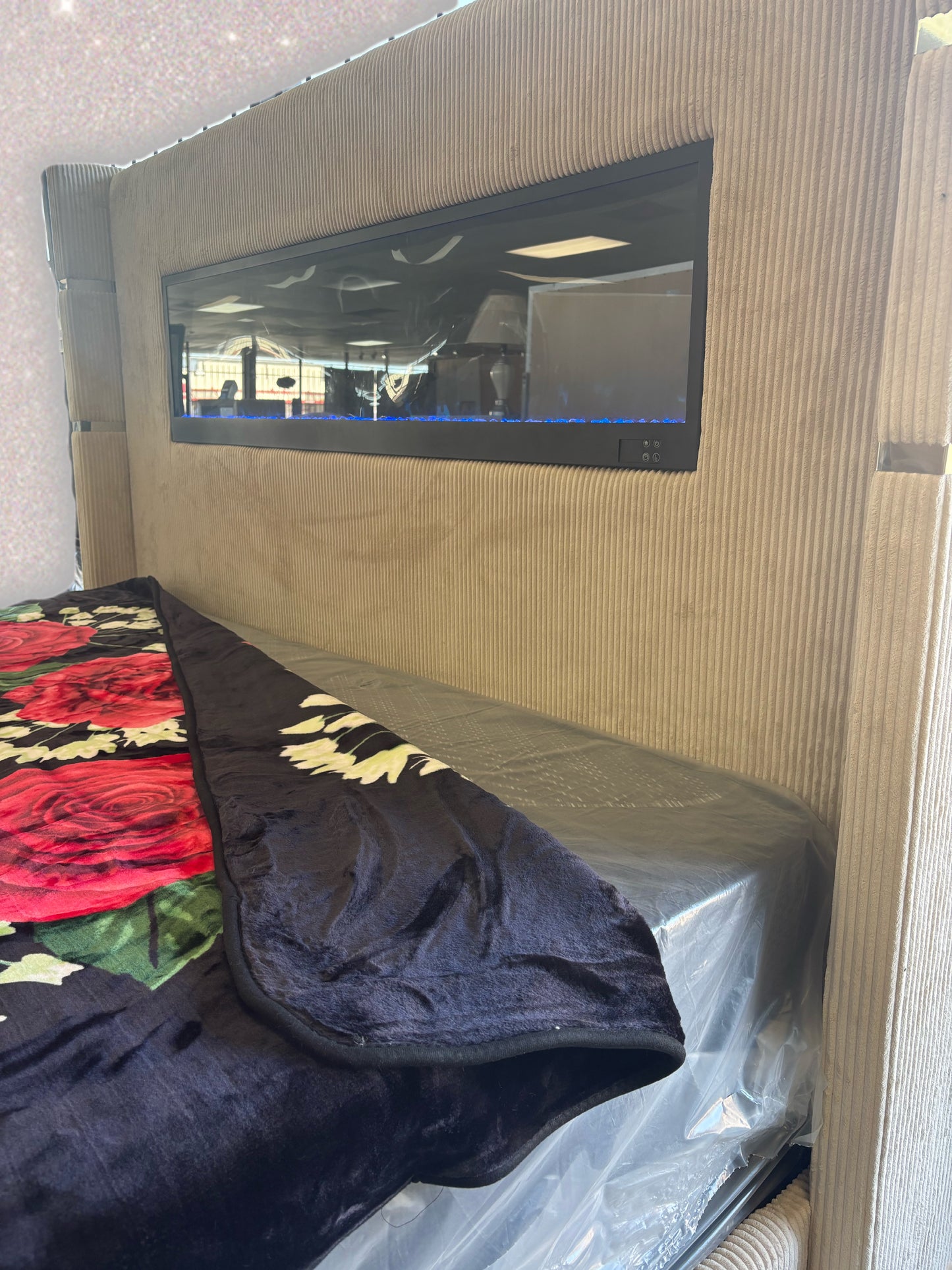 BM276 Solaron Blanket Korean Mink - Red Roses Black