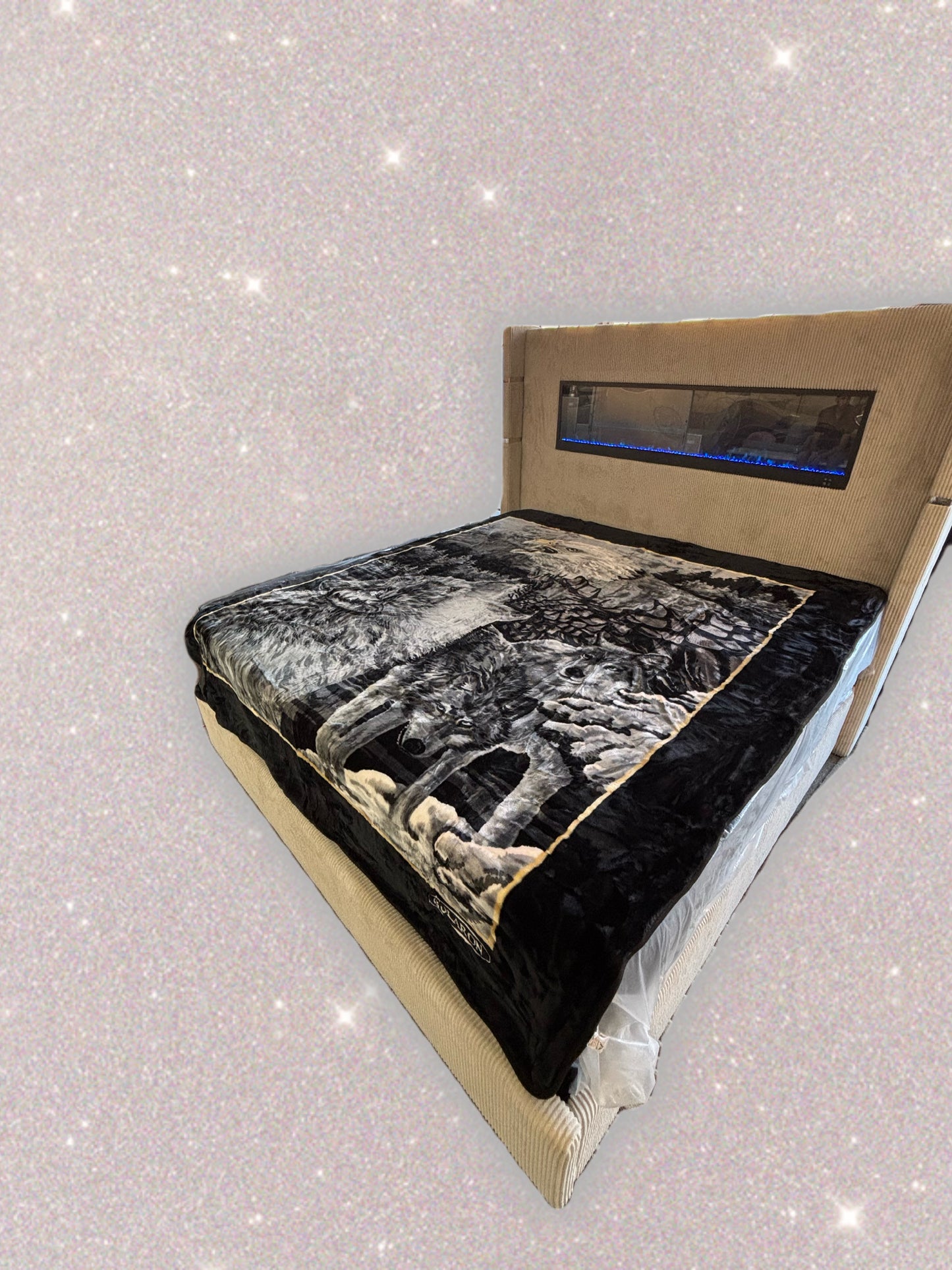 BM270 Solaron Blanket Korean Mink - Wolf Trio Hunt Black